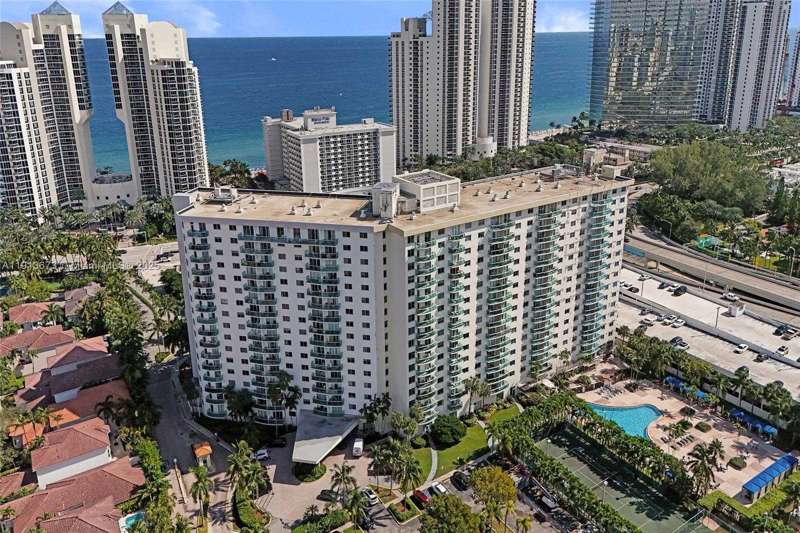 Small Image of 19370 COLLINS AVE #PH-24, Sunny Isles Beach Number 32