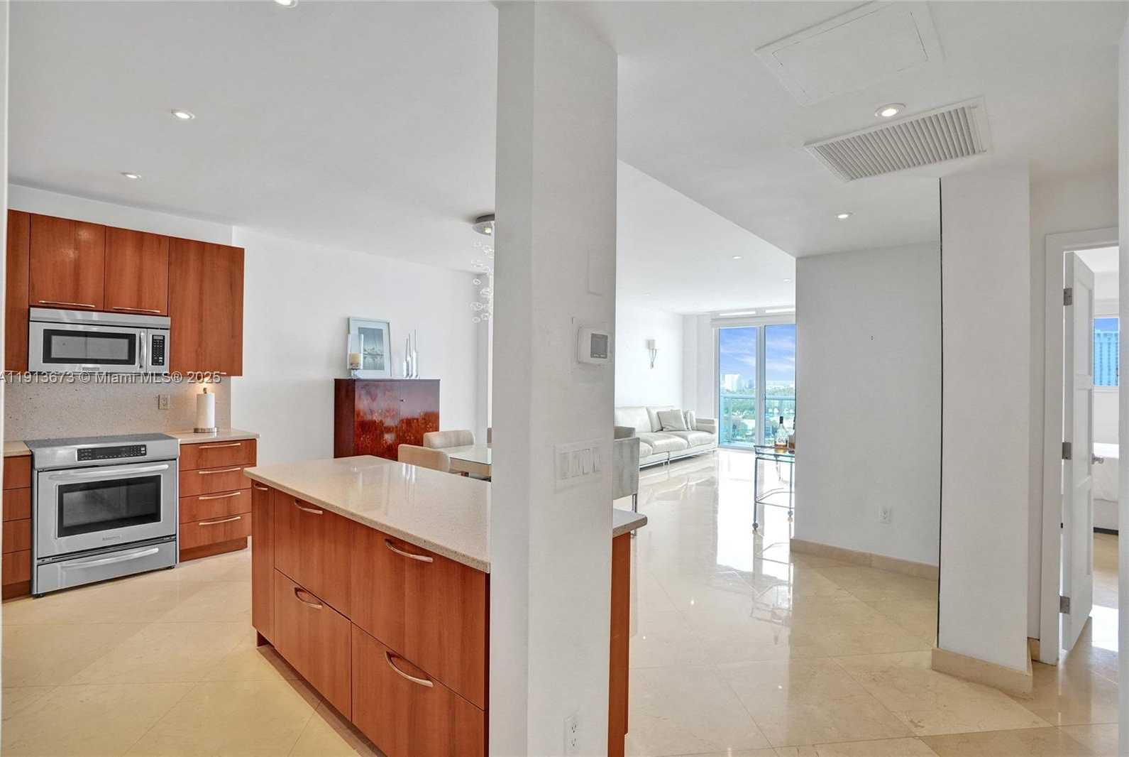 Small Image of 19370 COLLINS AVE #PH-24, Sunny Isles Beach Number 6