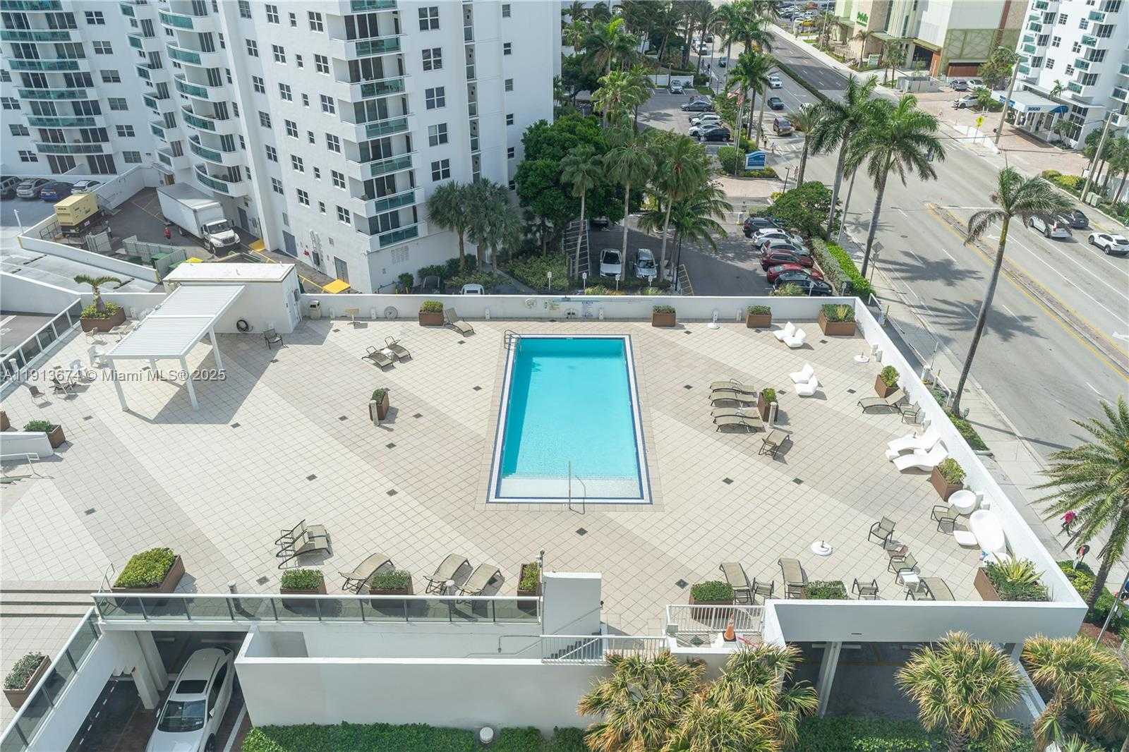 Small Image of 2751 SOUTH OCEAN DR #1008N, Hollywood Number 10
