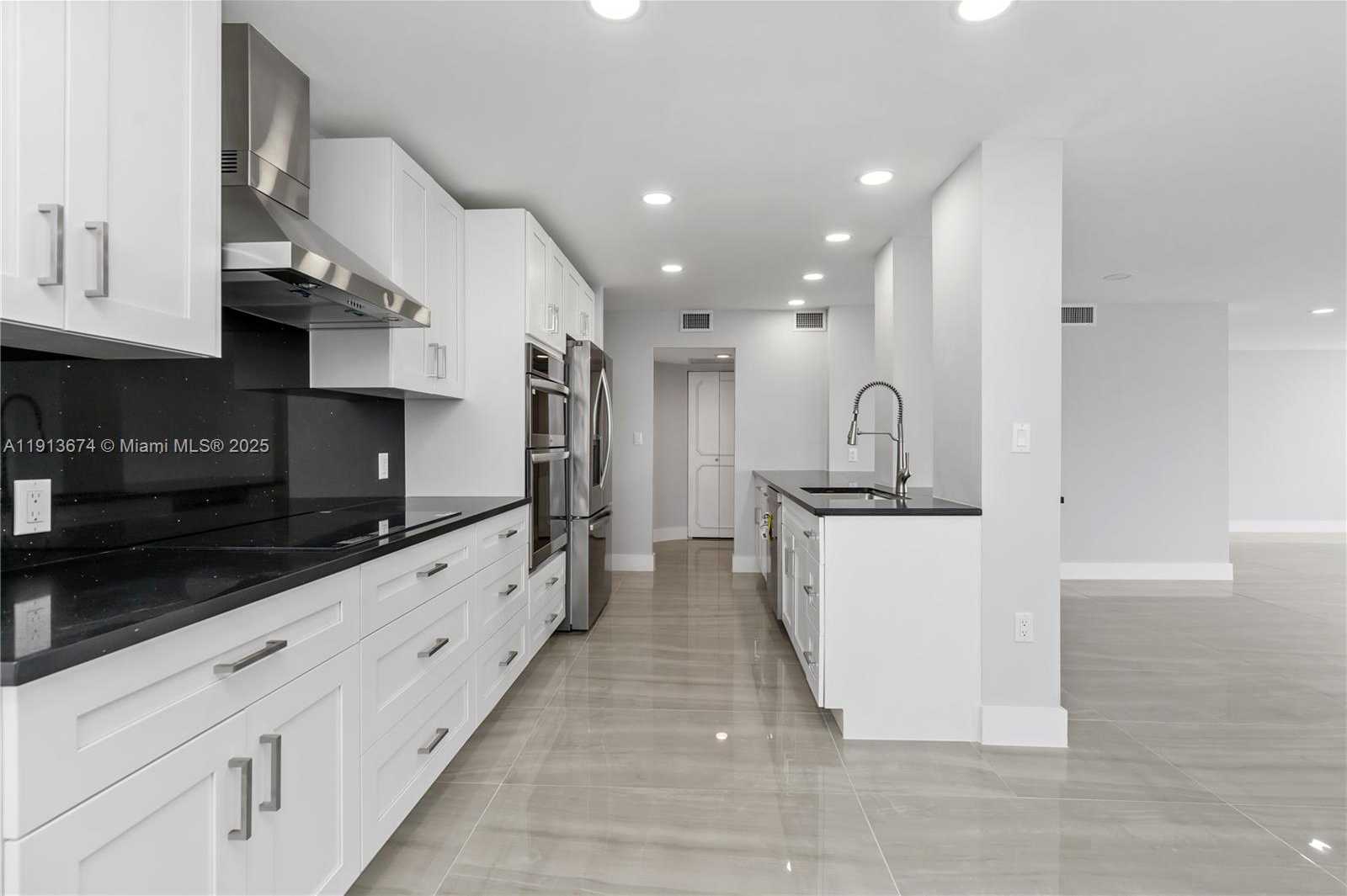 Small Image of 2751 SOUTH OCEAN DR #1008N, Hollywood Number 19