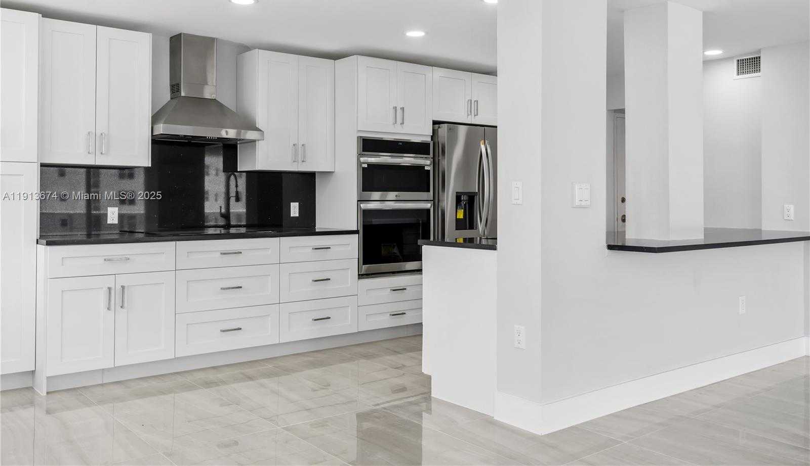 Small Image of 2751 SOUTH OCEAN DR #1008N, Hollywood Number 5