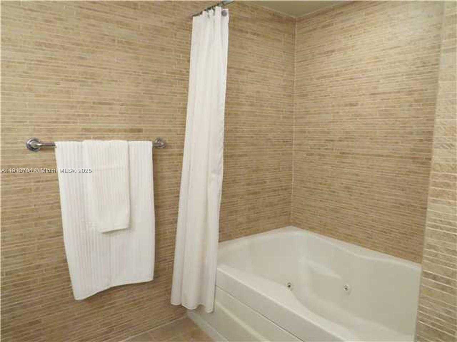 Small Image of 50 BISCAYNE BLVD #508, Miami Number 11