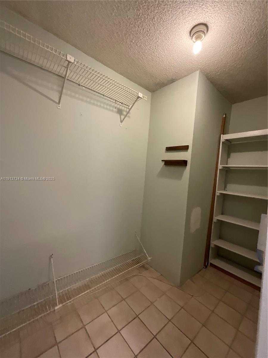 Small Image of 600 NORTH EAST 36TH ST #817, Miami Number 10