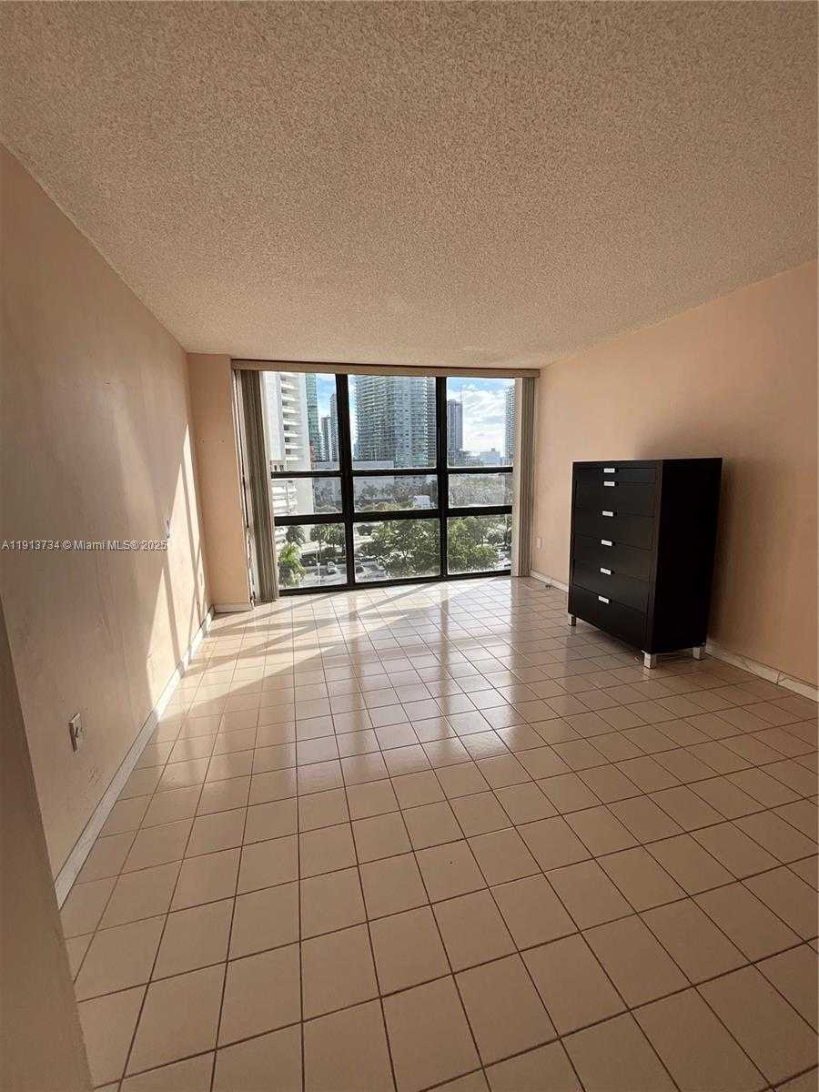 Small Image of 600 NORTH EAST 36TH ST #817, Miami Number 21