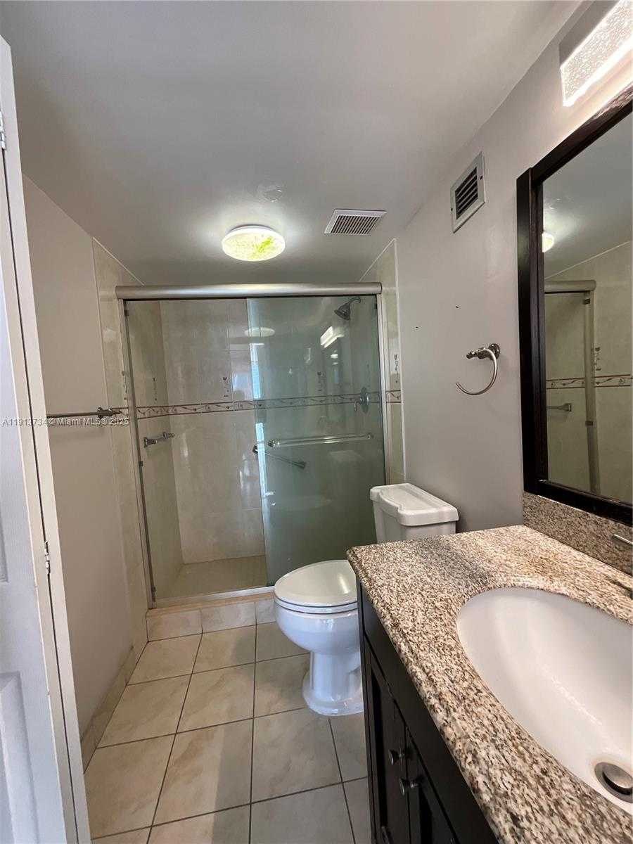Small Image of 600 NORTH EAST 36TH ST #817, Miami Number 9