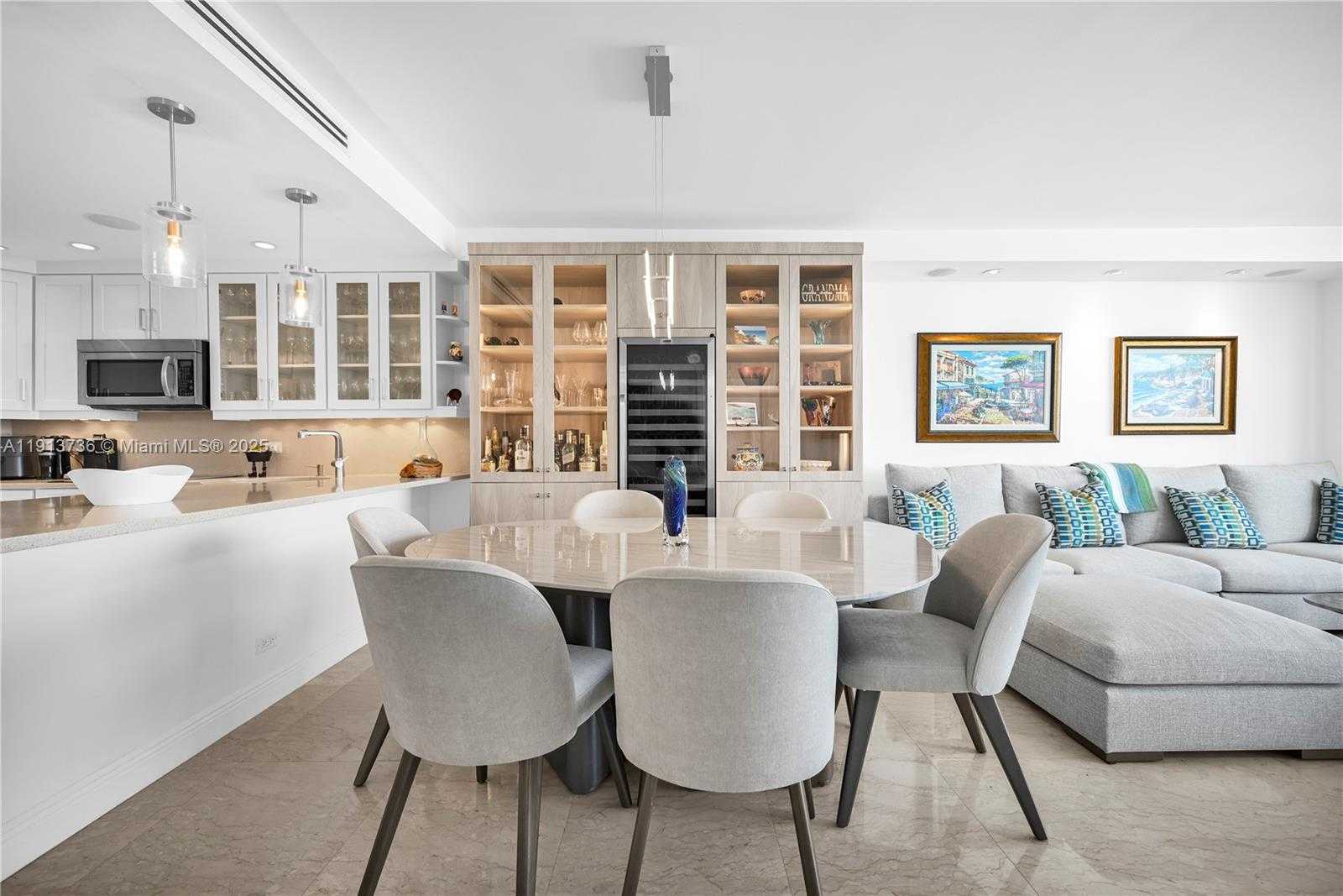 Small Image of 5601 COLLINS AVE #903, Miami Beach Number 15