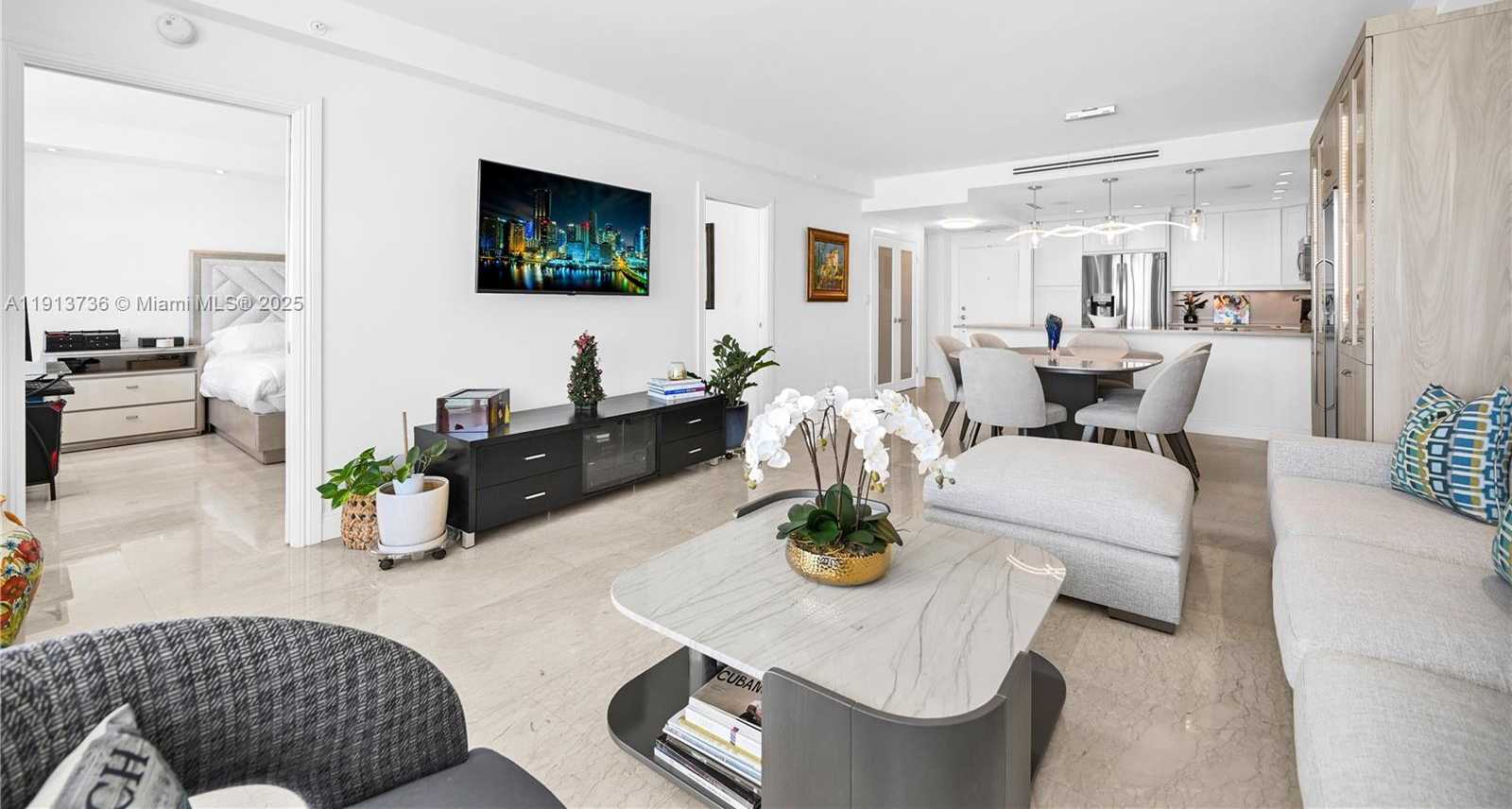 Small Image of 5601 COLLINS AVE #903, Miami Beach Number 18