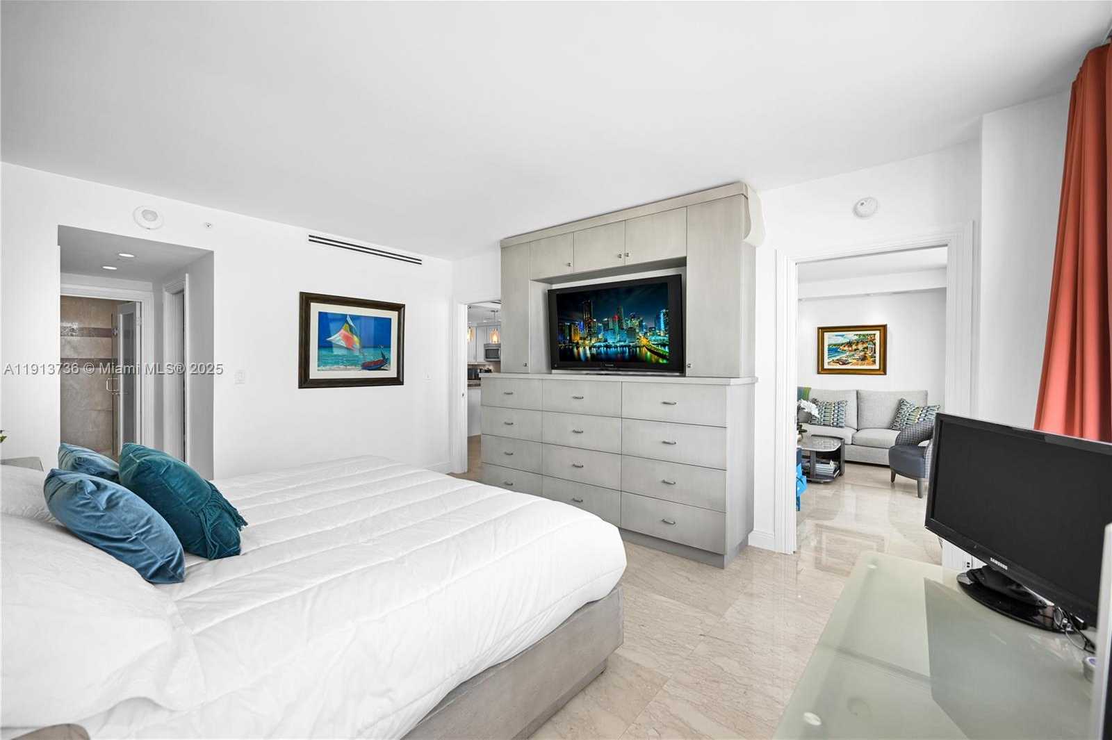 Small Image of 5601 COLLINS AVE #903, Miami Beach Number 22