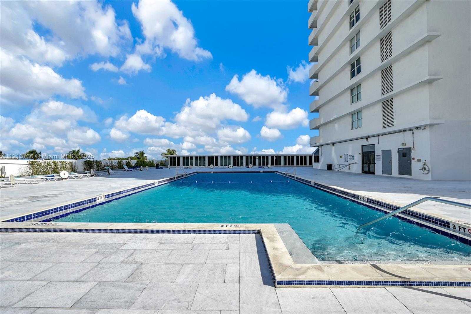 Small Image of 5601 COLLINS AVE #903, Miami Beach Number 37