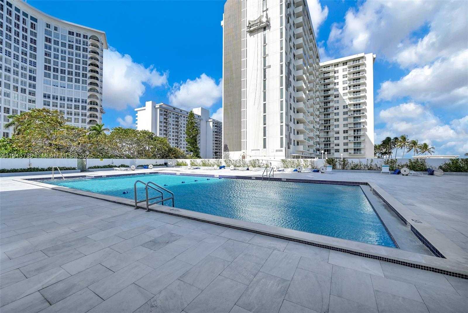 Small Image of 5601 COLLINS AVE #903, Miami Beach Number 38
