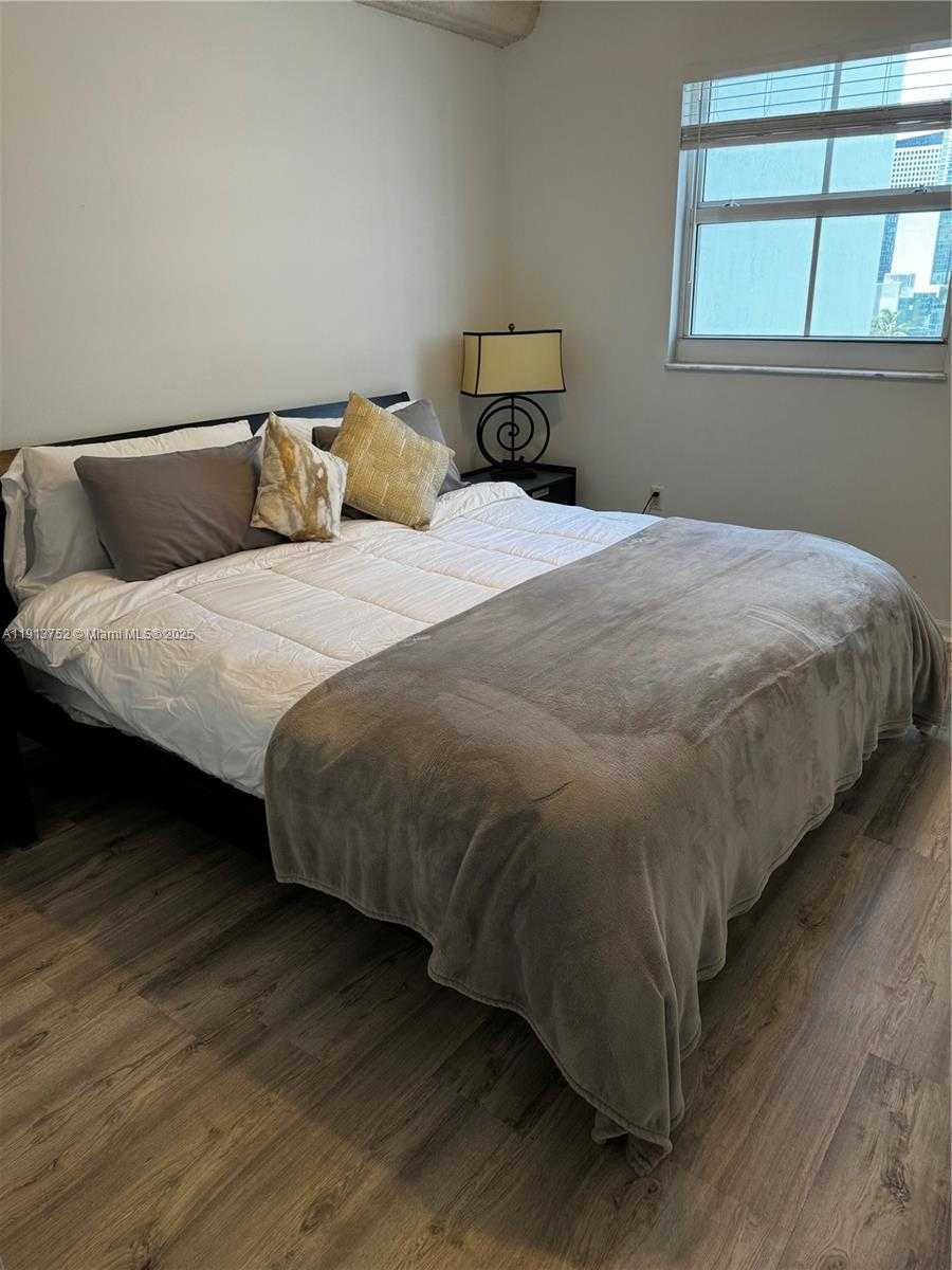 Small Image of 185 SOUTH EAST 14TH TER #1812, Miami Number 6