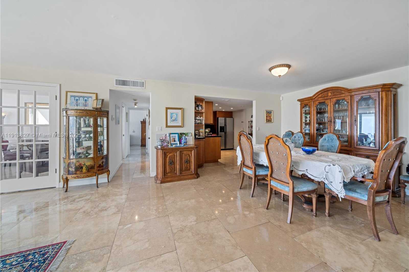 Small Image of 11 ISLAND AVE #1708, Miami Beach Number 3