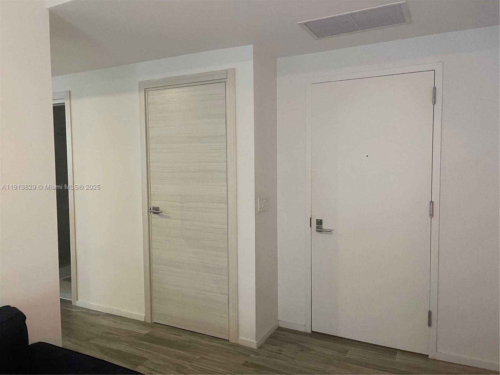 Small Image of 801 SOUTH MIAMI AVE #2207, Miami Number 11