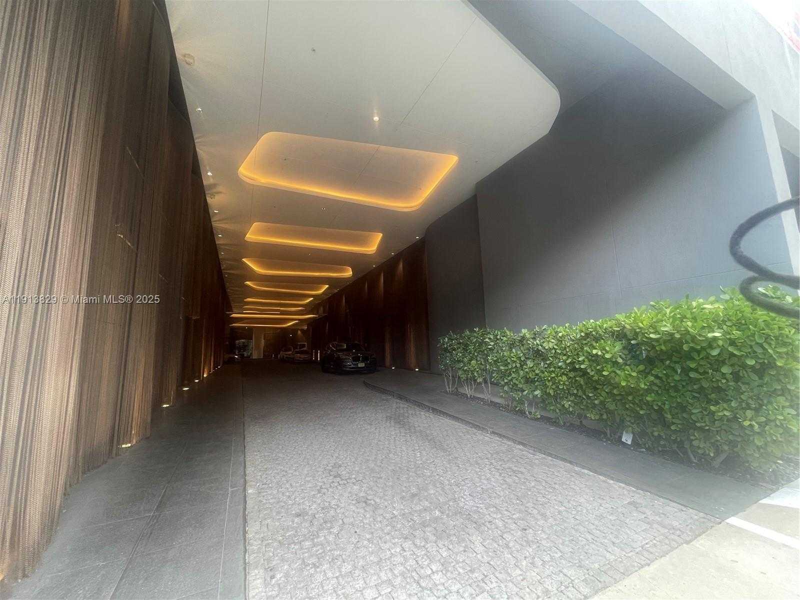 Small Image of 801 SOUTH MIAMI AVE #2207, Miami Number 4