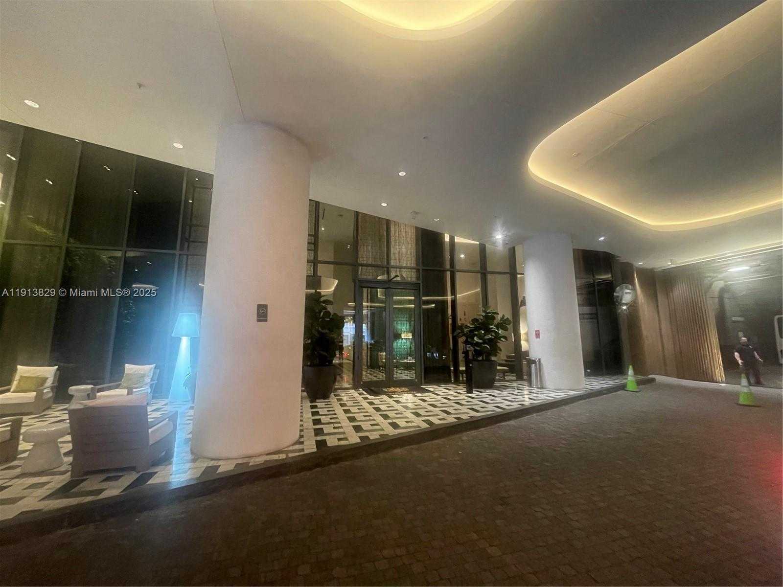 Small Image of 801 SOUTH MIAMI AVE #2207, Miami Number 5