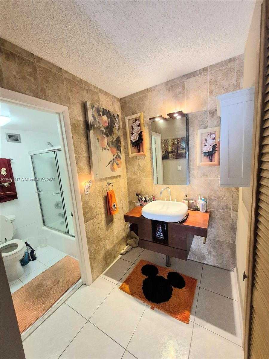 Small Image of 3800 SOUTH OCEAN DR #818, Hollywood Number 14
