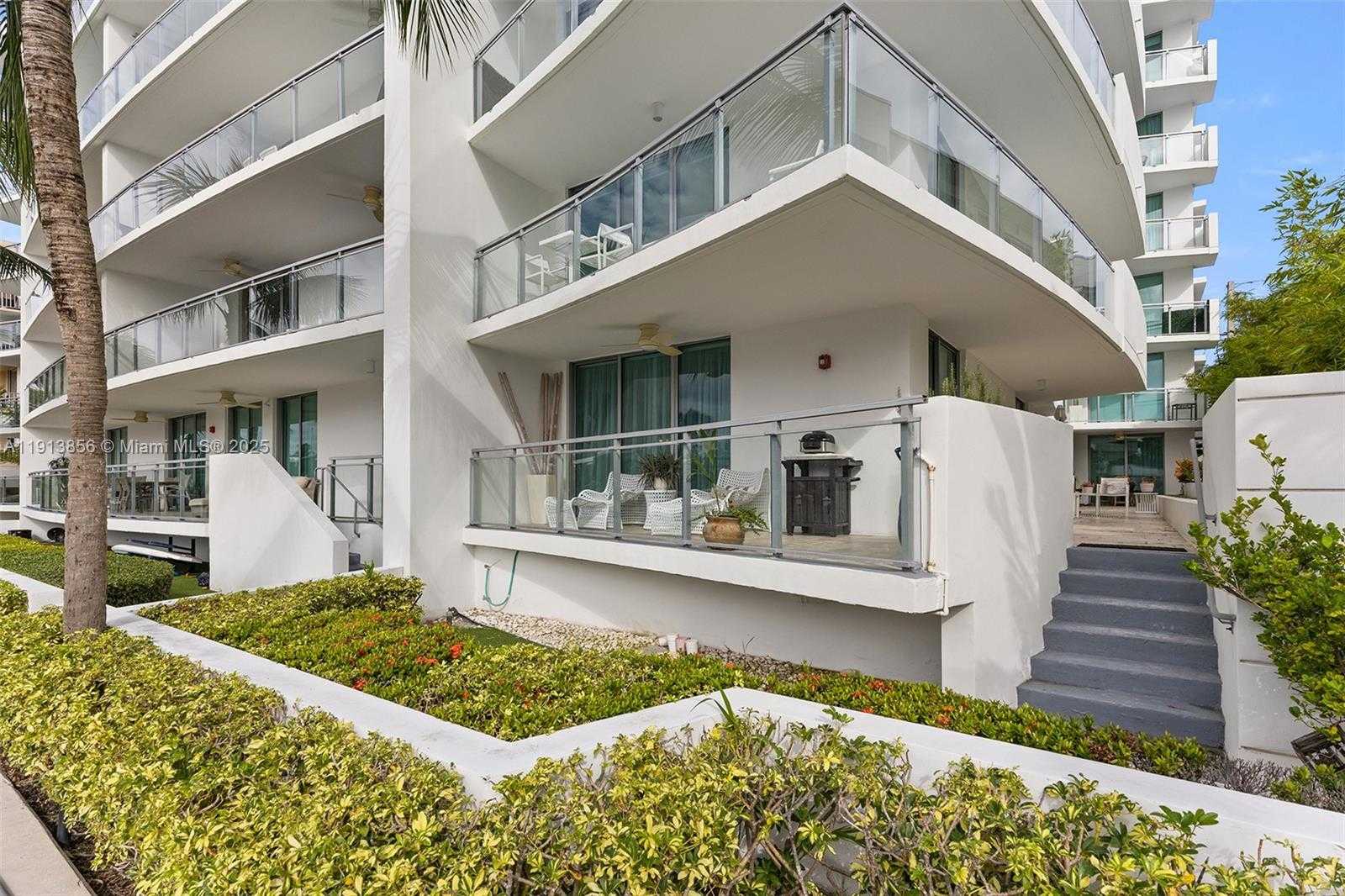 Small Image of 9400 WEST BAY HARBOR DR #101, Bay Harbor Islands Number 16