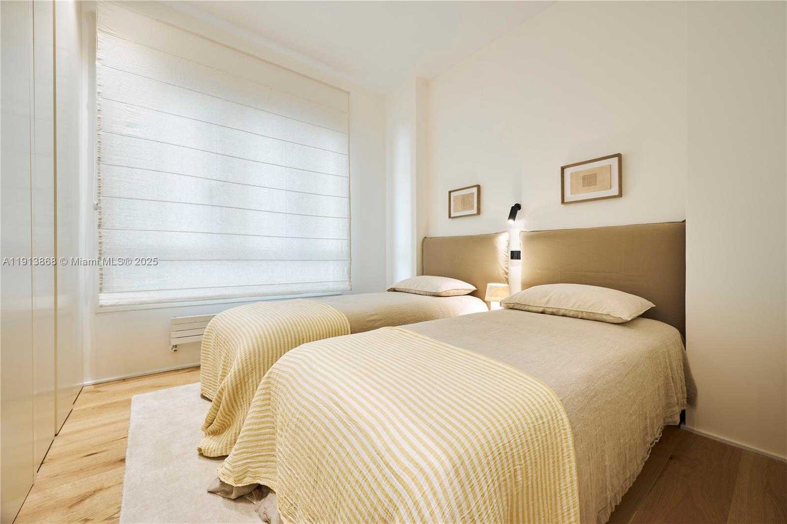 Small Image of 15 CALLE DE LA SALUD #2o. Derecha, Out of City Number 15