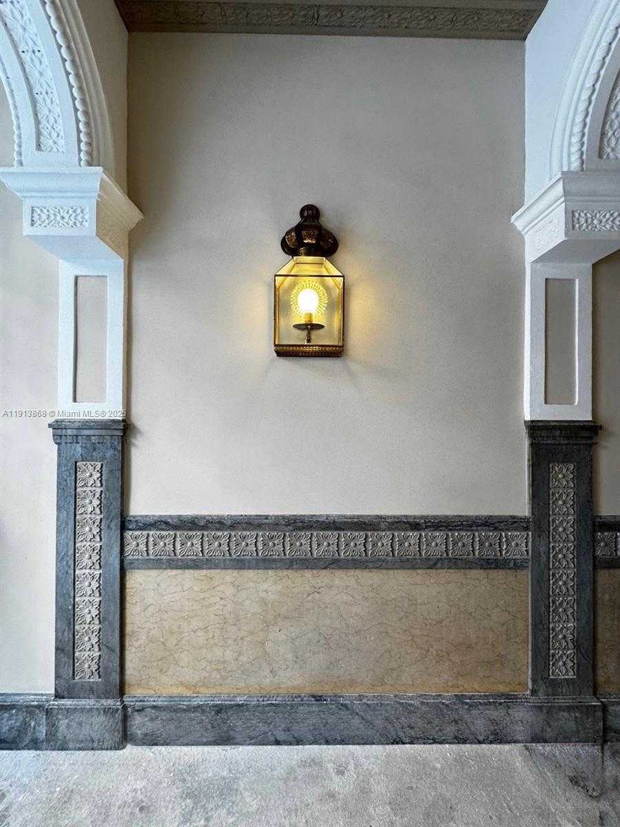 Small Image of 15 CALLE DE LA SALUD #2o. Derecha, Out of City Number 20