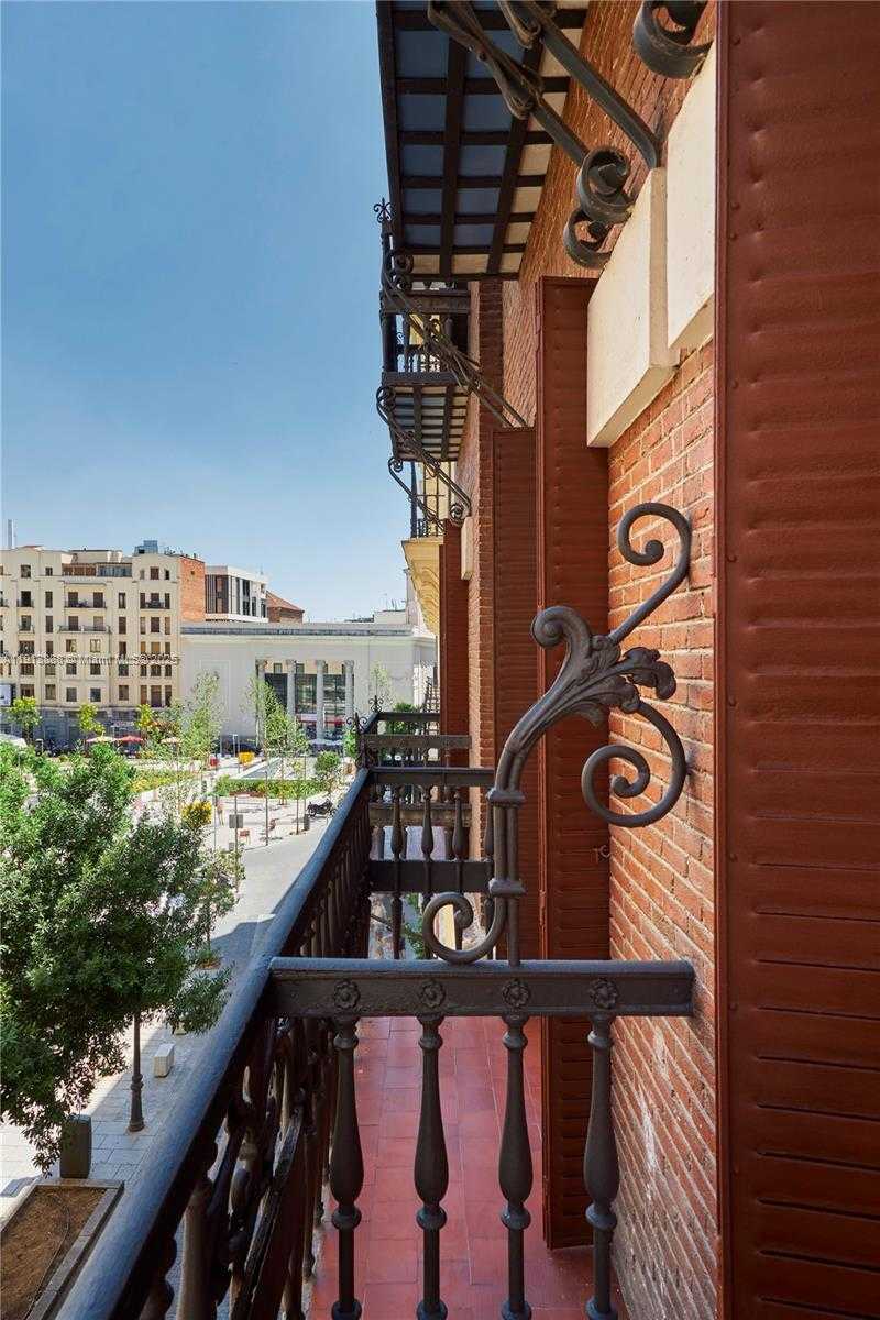 Small Image of 15 CALLE DE LA SALUD #2o. Derecha, Out of City Number 21