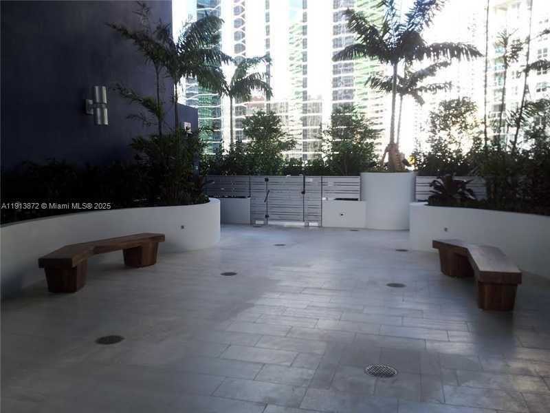 Small Image of 1300 BRICKELL BAY DR #2400, Miami Number 28