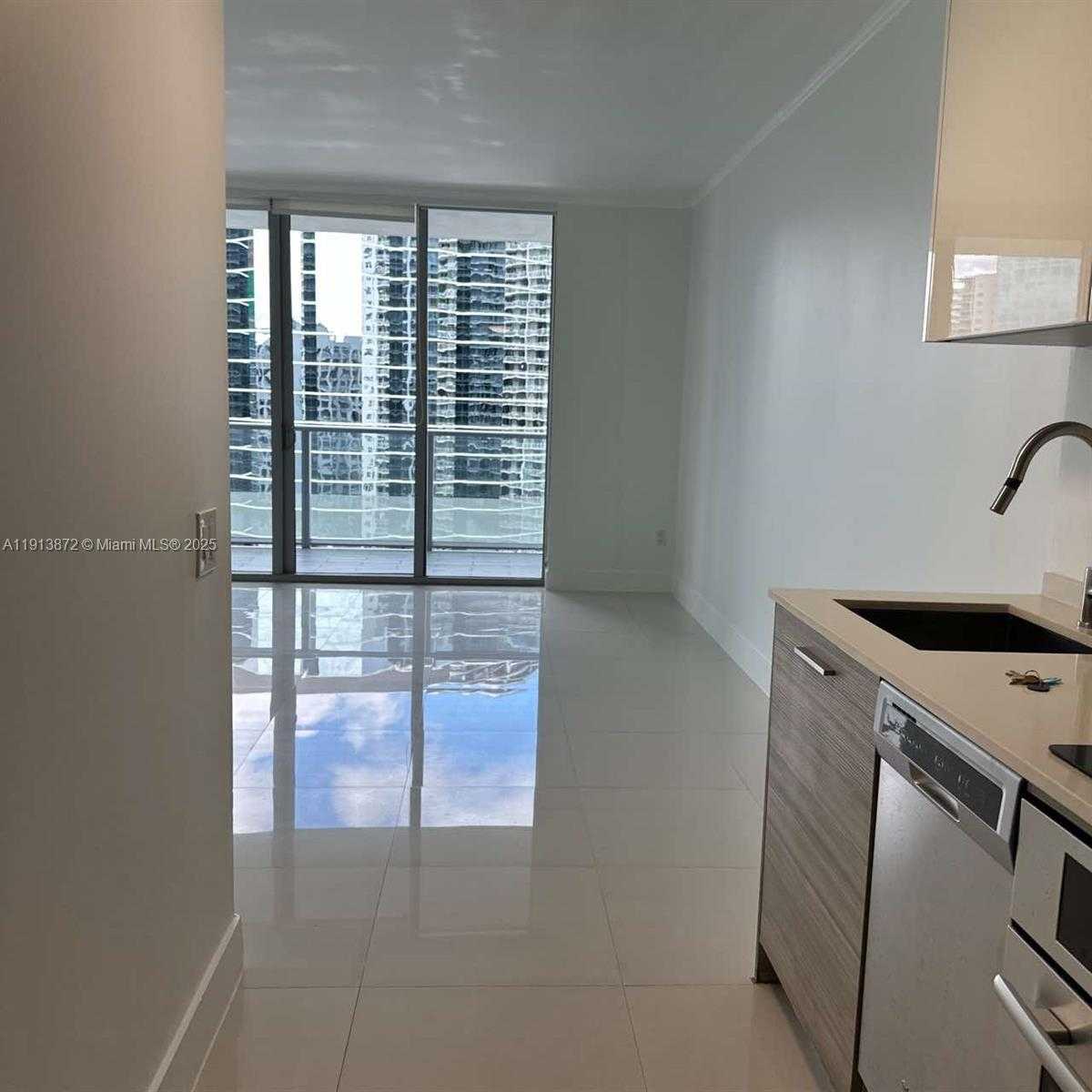 Small Image of 1300 BRICKELL BAY DR #2400, Miami Number 3
