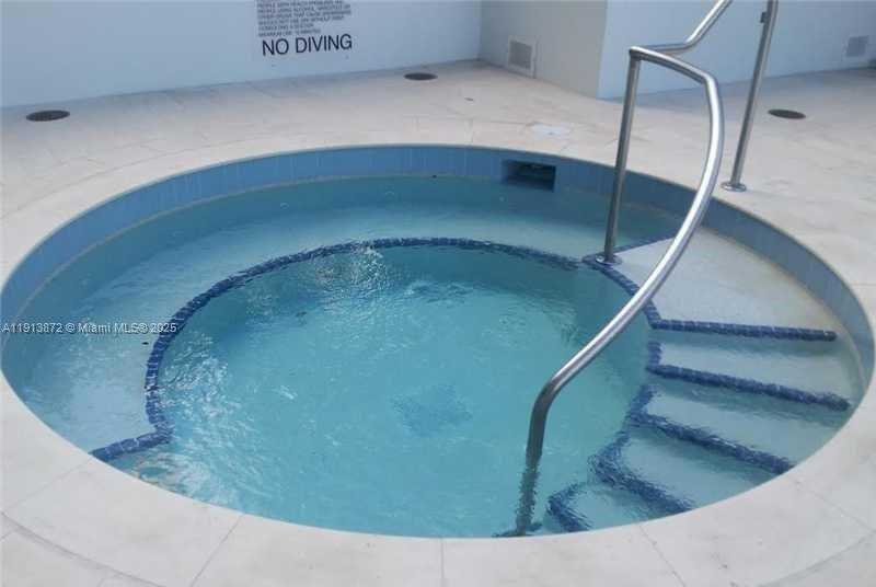 Small Image of 1300 BRICKELL BAY DR #2400, Miami Number 34