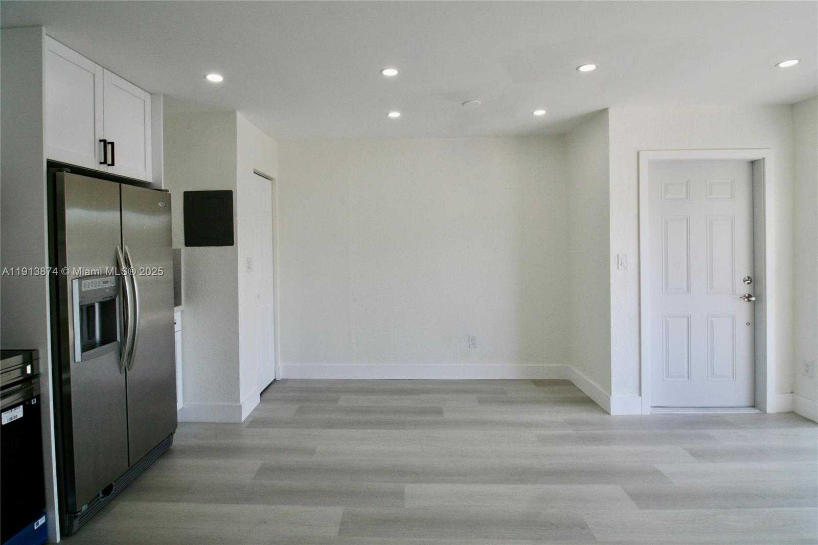 Small Image of 4330 NORTH WEST 79TH AVE #2B, Doral Number 6