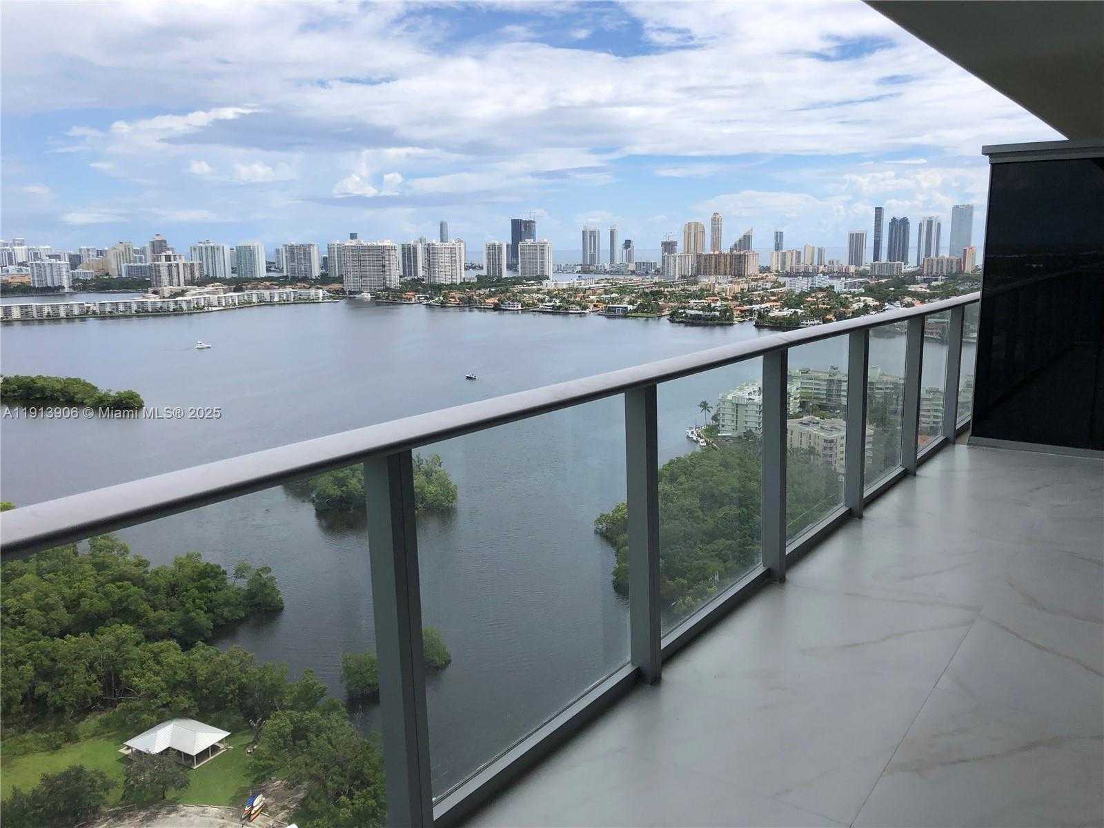 Small Image of 16385 BISCAYNE BLVD #3003, North Miami Beach Number 6