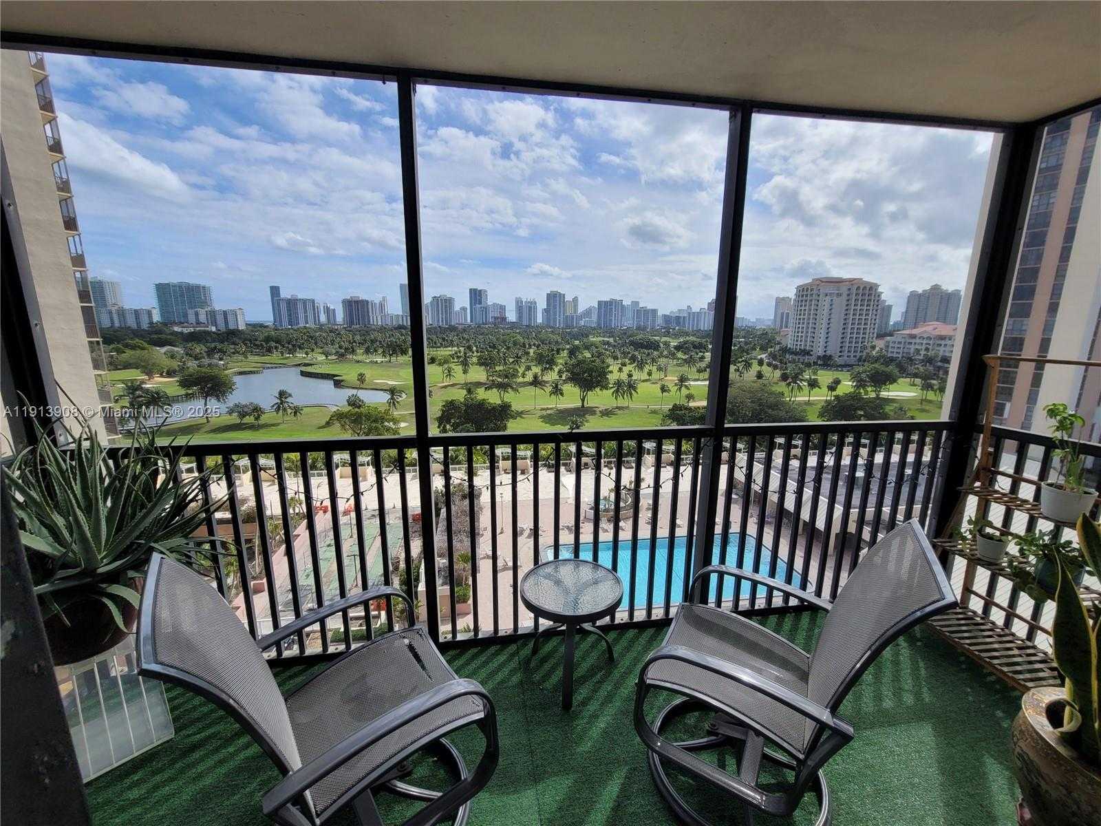 Small Image of 20301 WEST COUNTRY CLUB DR #1124, Aventura Number 5