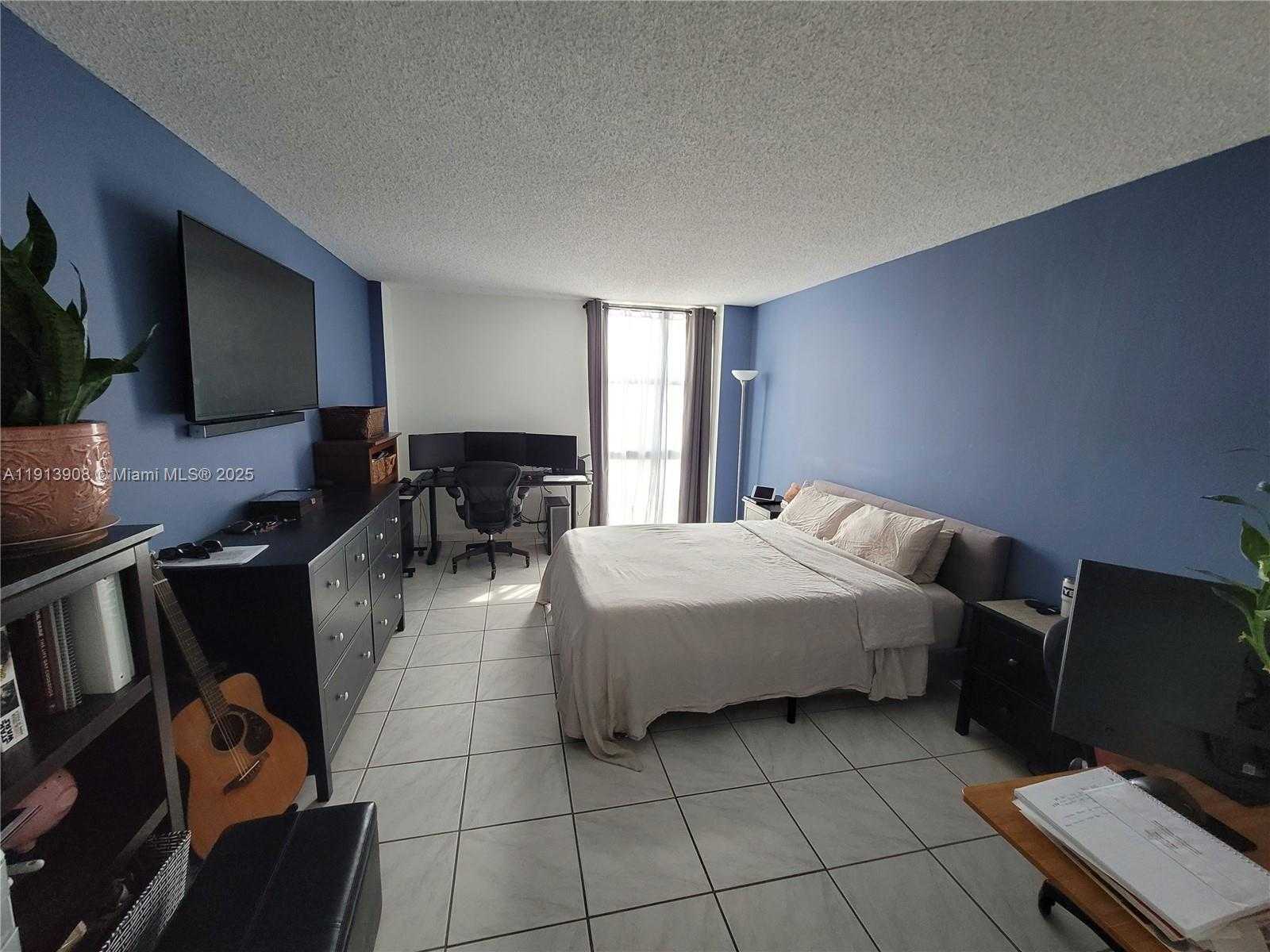 Small Image of 20301 WEST COUNTRY CLUB DR #1124, Aventura Number 8