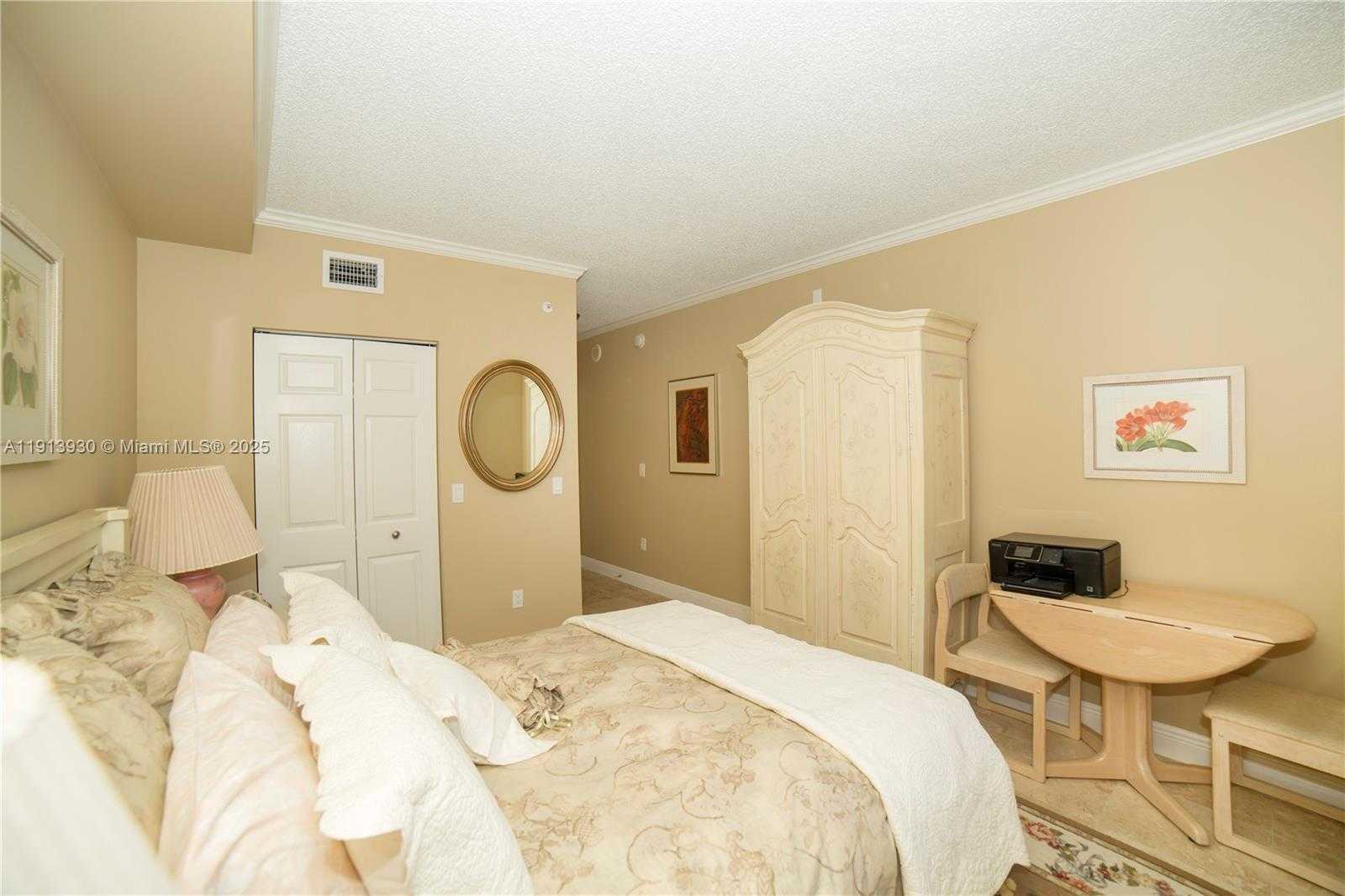 Small Image of 17100 NORTH BAY RD #1107, Sunny Isles Beach Number 30