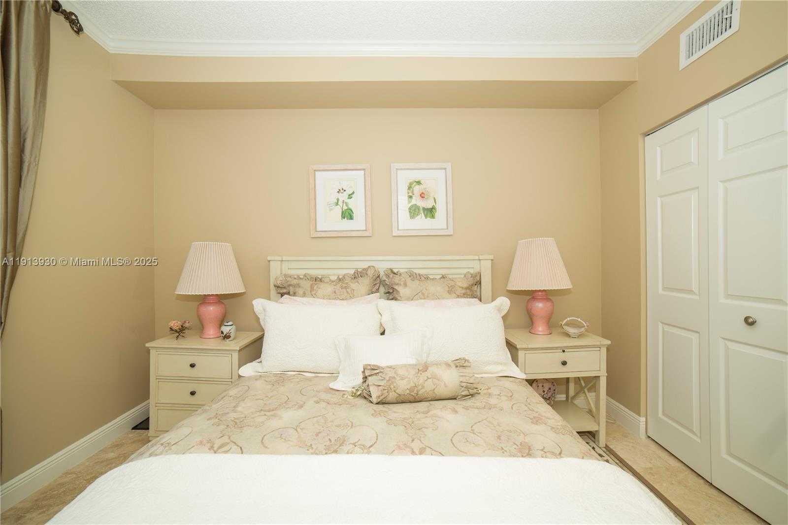 Small Image of 17100 NORTH BAY RD #1107, Sunny Isles Beach Number 31