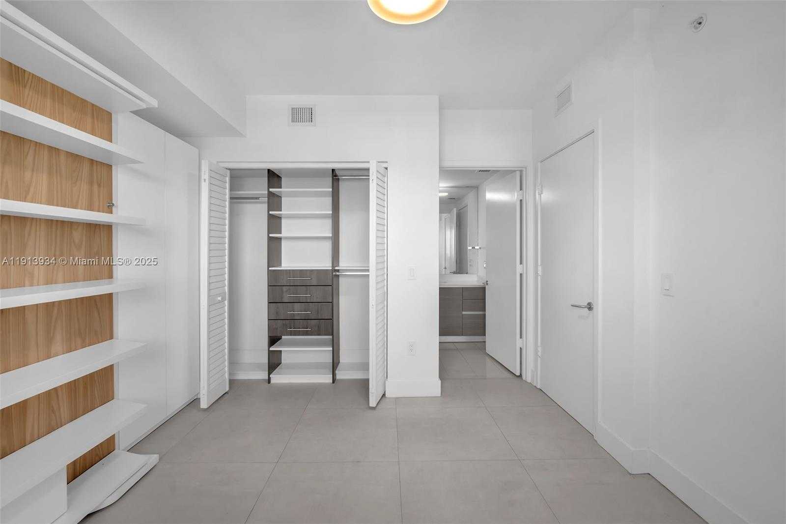 Small Image of 460 NORTH EAST 28TH ST #2607, Miami Number 14