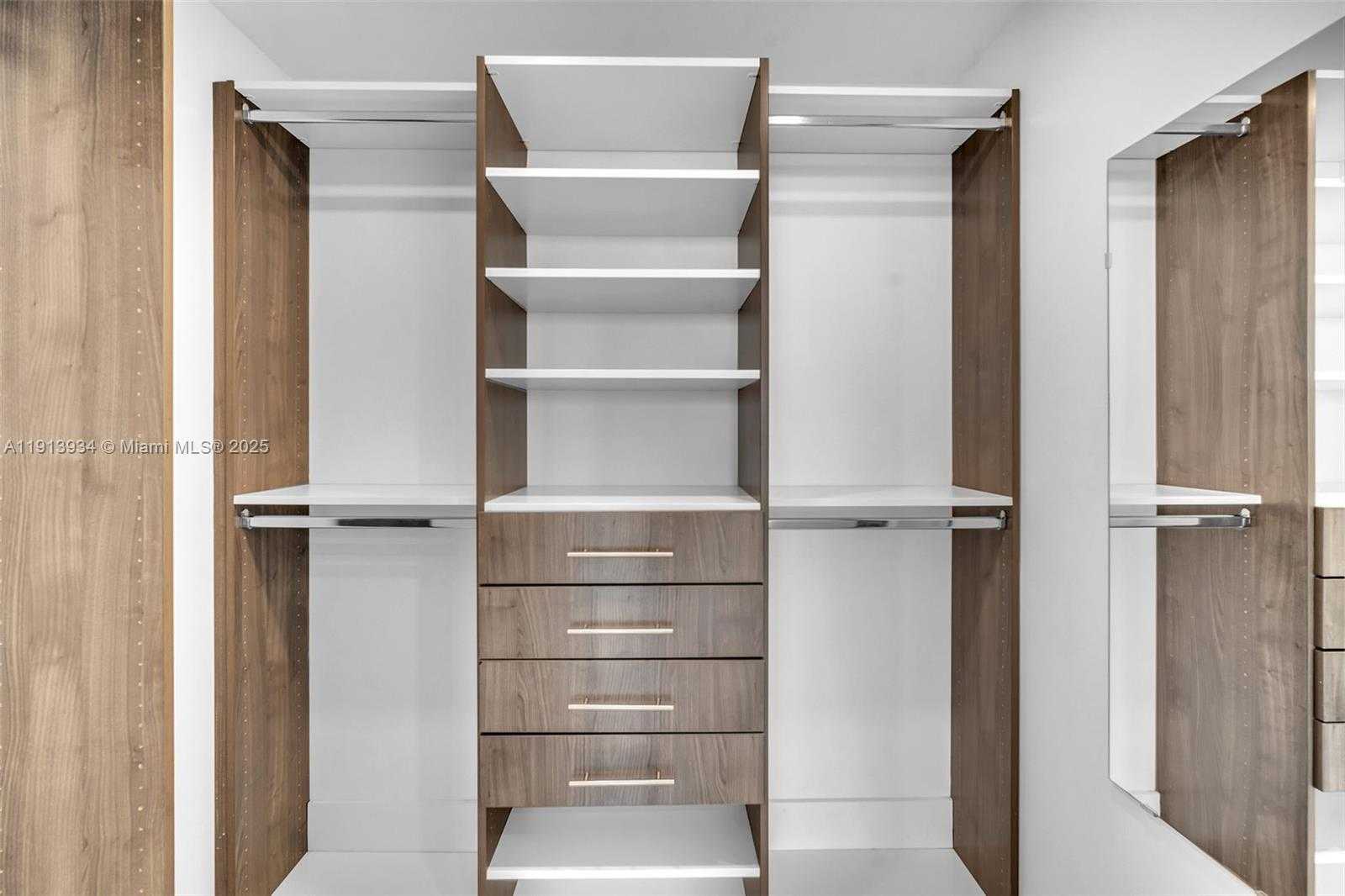 Small Image of 460 NORTH EAST 28TH ST #2607, Miami Number 20