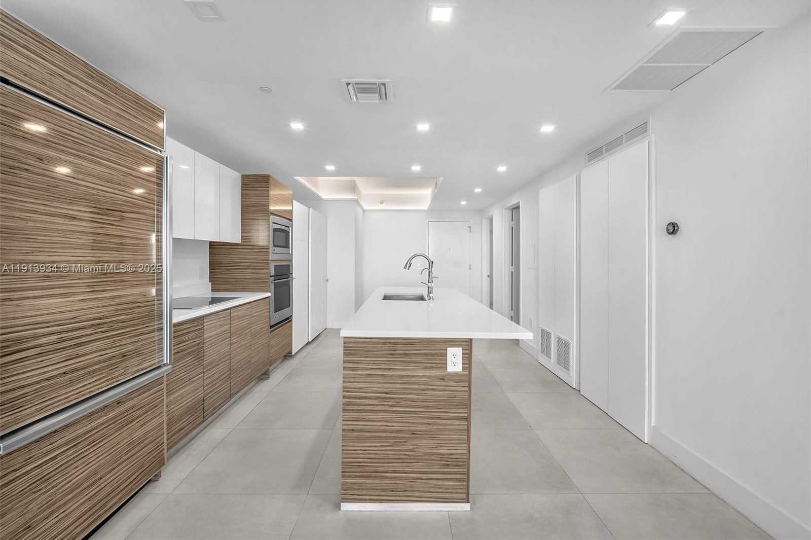 Small Image of 460 NORTH EAST 28TH ST #2607, Miami Number 7