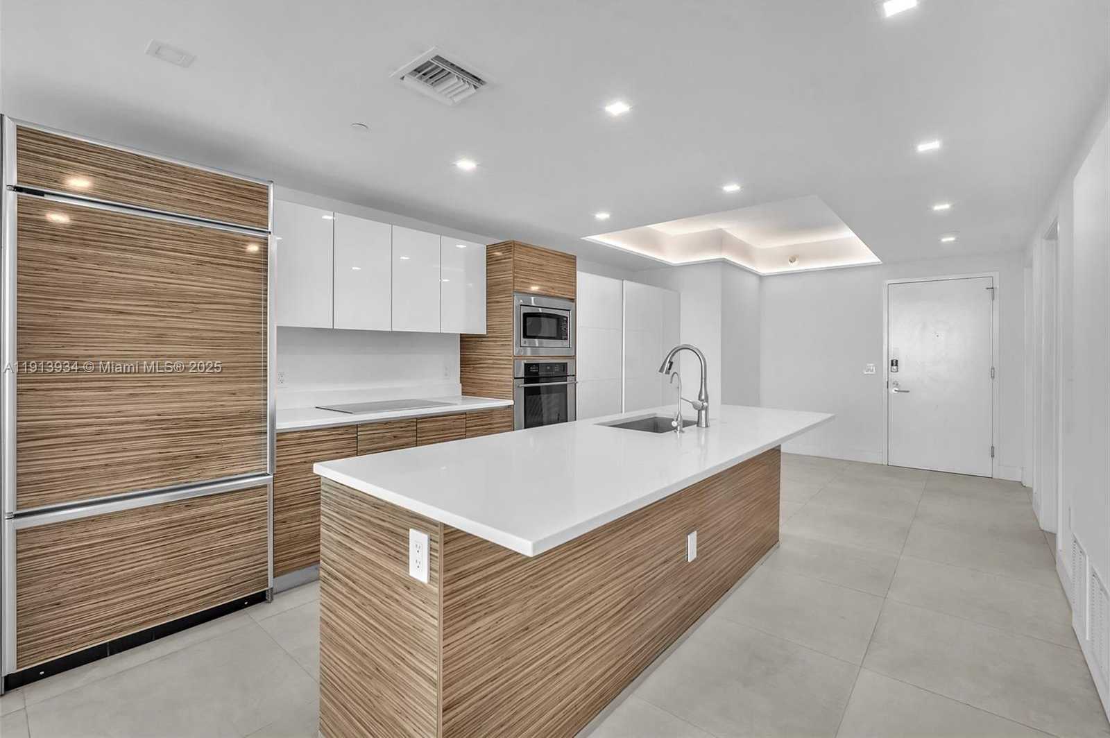 Small Image of 460 NORTH EAST 28TH ST #2607, Miami Number 8