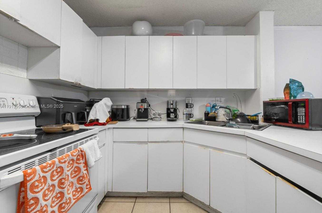 Small Image of 8851 NORTH WEST 119TH ST #2103-2, Hialeah Gardens Number 12