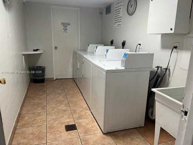 Small Image of 17560 ATLANTIC BLVD #116, Sunny Isles Beach Number 8