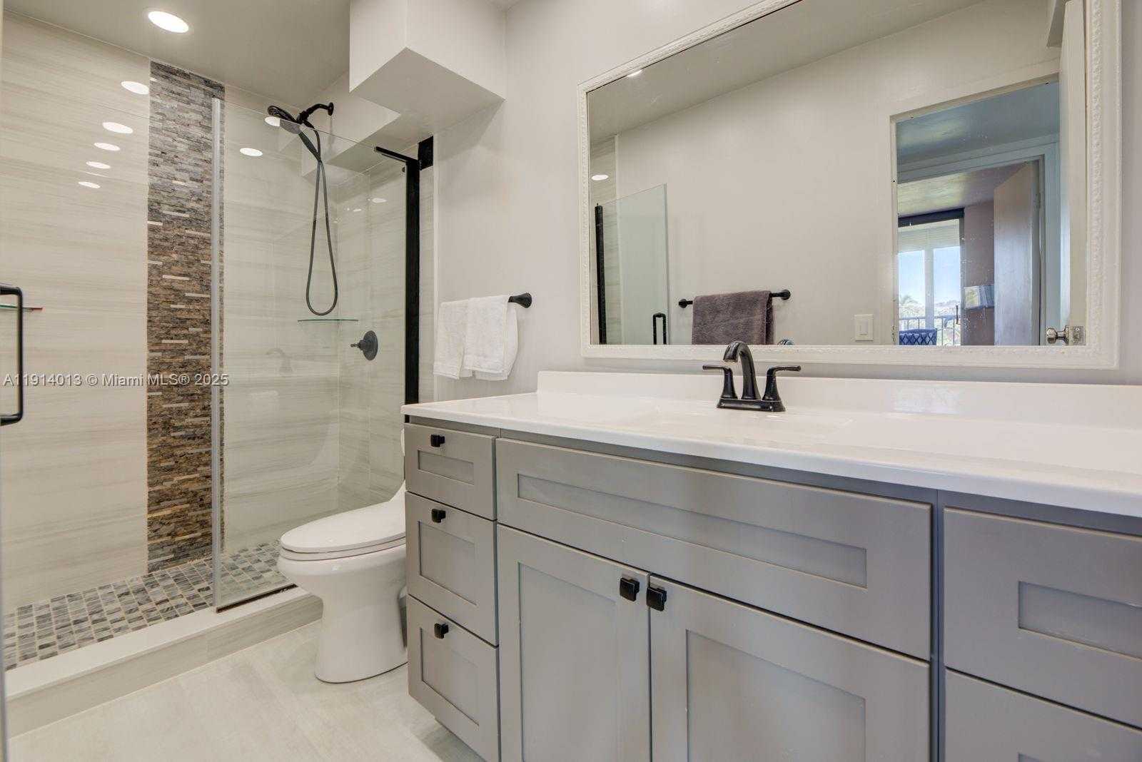 Small Image of 601 THREE ISLANDS BLVD #404, Hallandale Beach Number 22