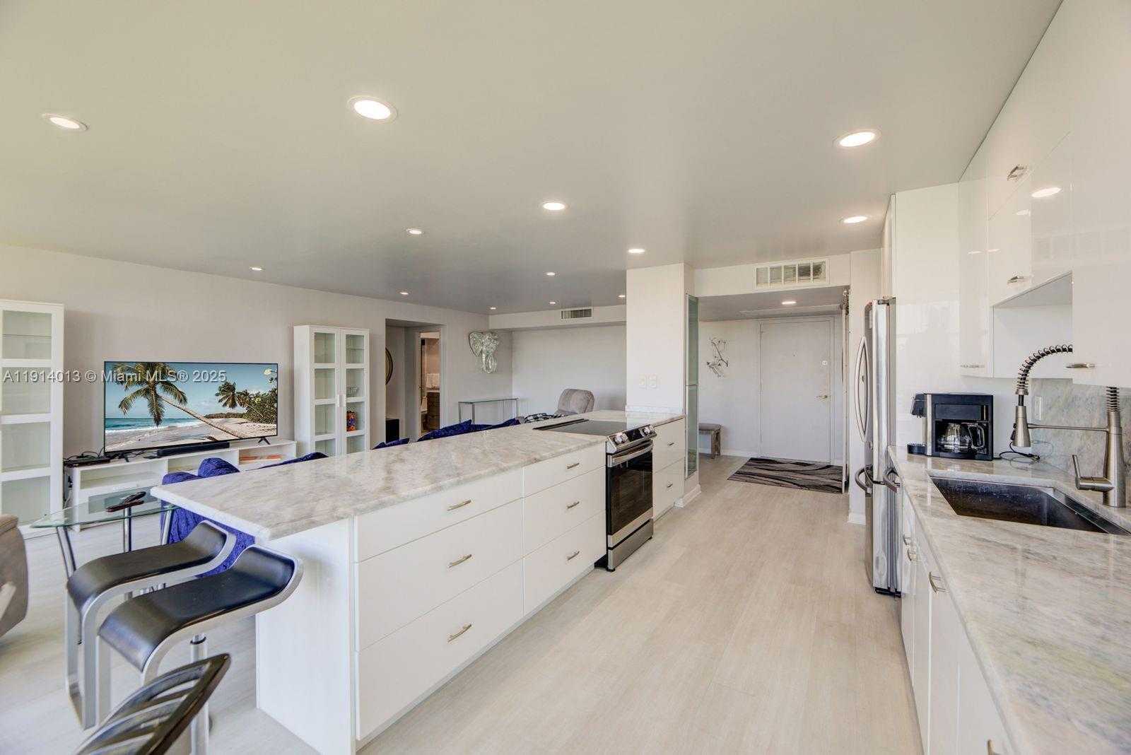 Small Image of 601 THREE ISLANDS BLVD #404, Hallandale Beach Number 8