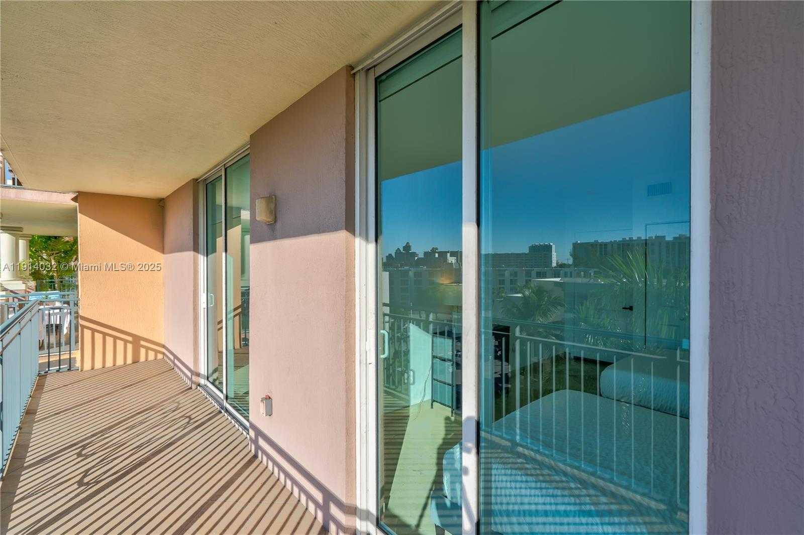 Small Image of 17555 ATLANTIC BLVD #602, Sunny Isles Beach Number 12