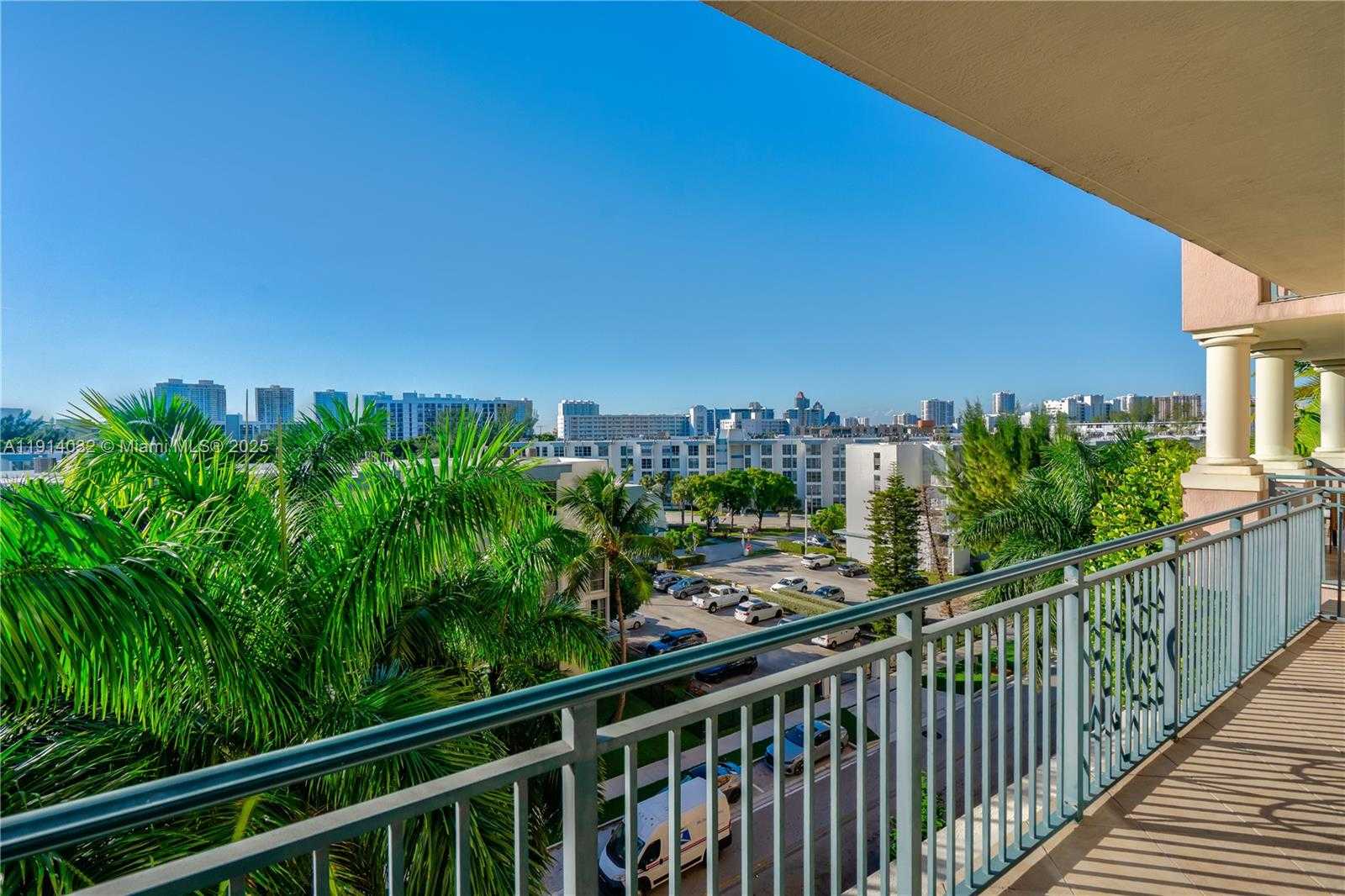 Small Image of 17555 ATLANTIC BLVD #602, Sunny Isles Beach Number 13