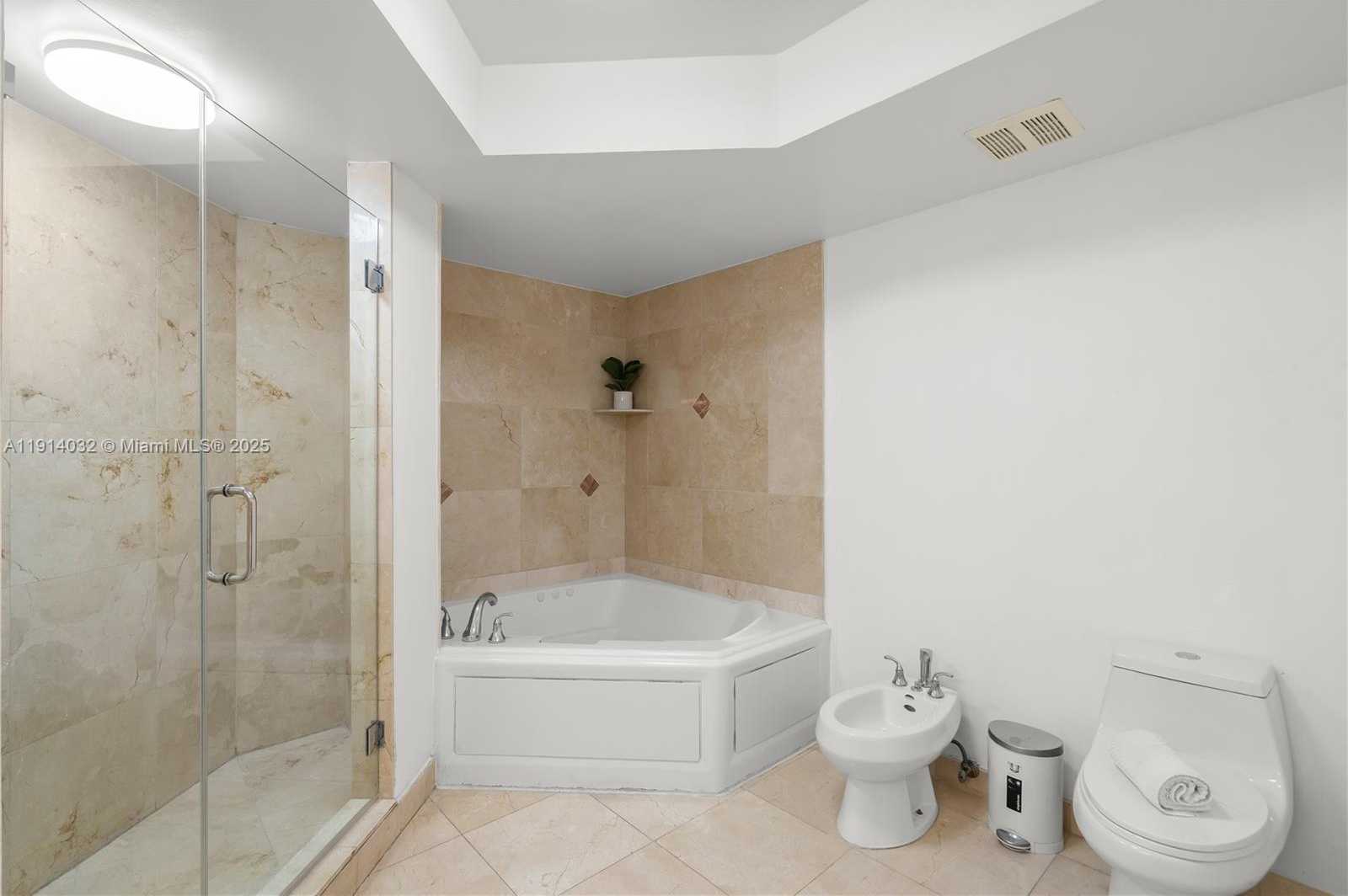 Small Image of 17555 ATLANTIC BLVD #602, Sunny Isles Beach Number 37