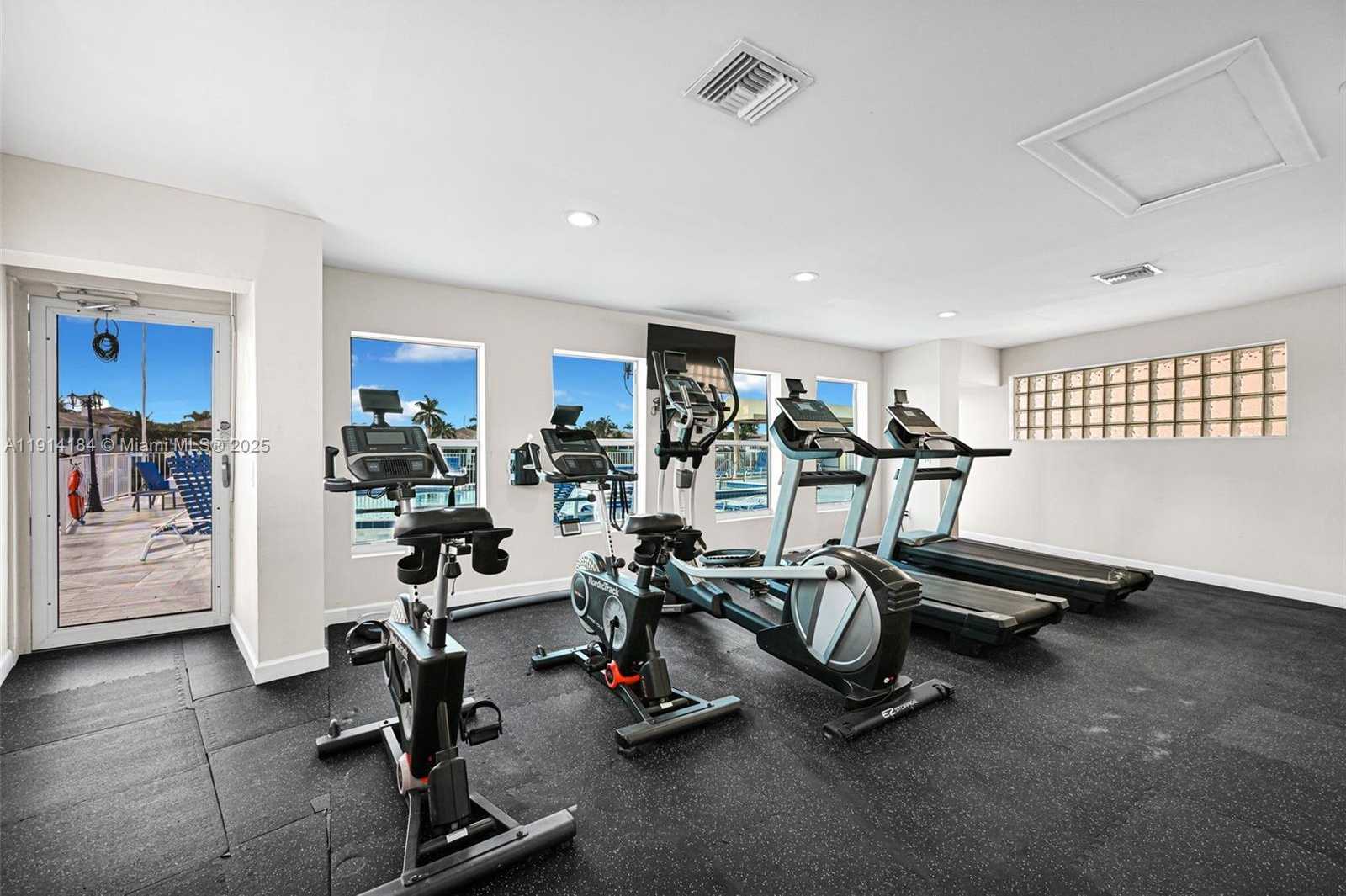 Small Image of 1410 SOUTH OCEAN DR #1603, Hollywood Number 36