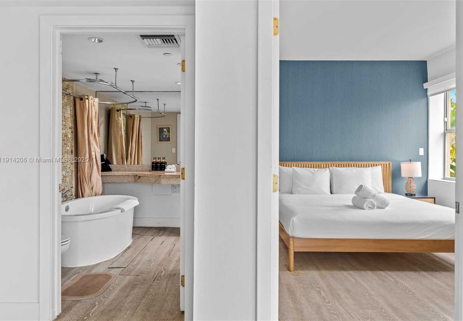 Small Image of 1060 OCEAN DR #D302, Miami Beach Number 10