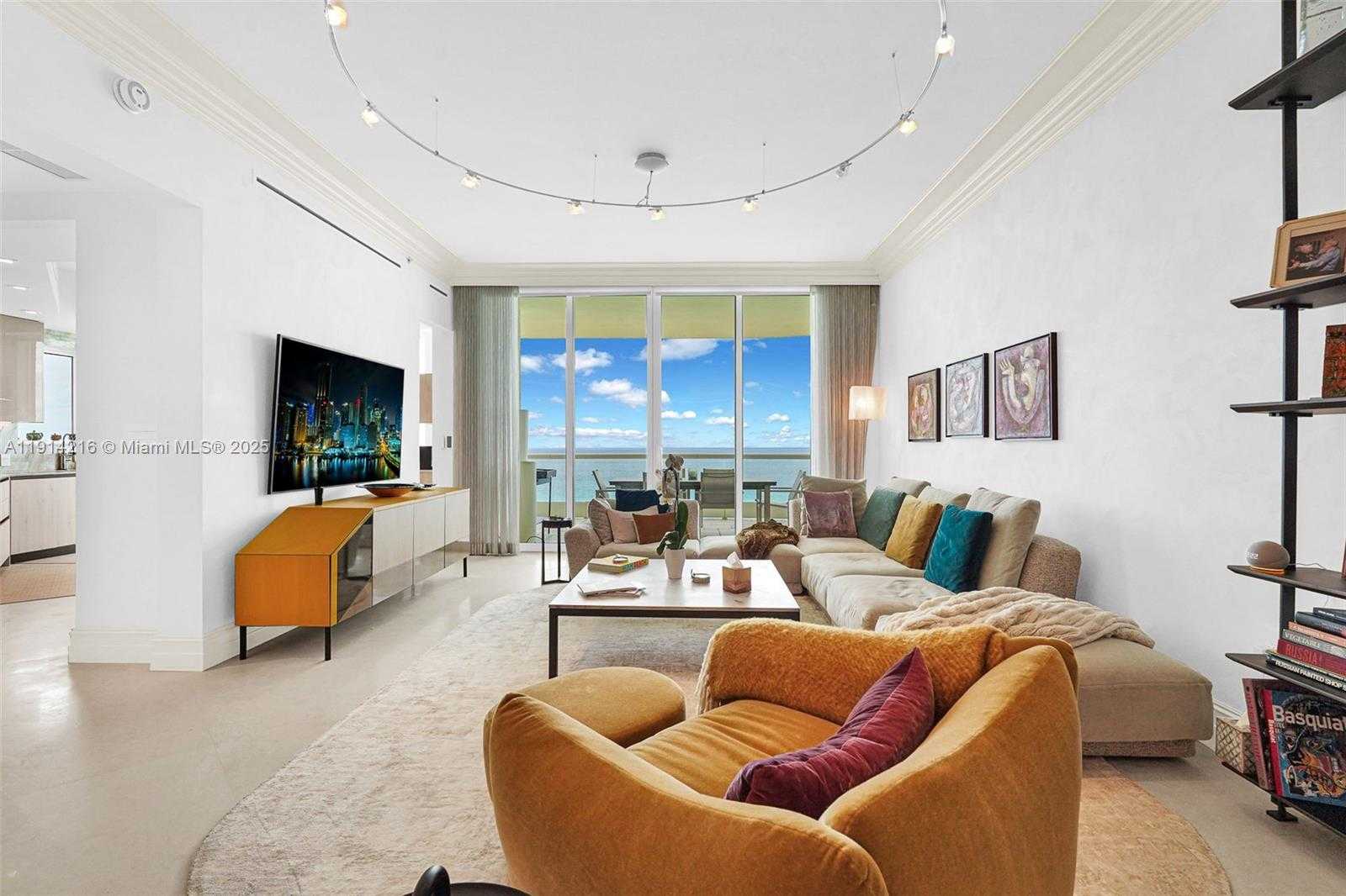 Small Image of 16047 COLLINS AVE #2102, Sunny Isles Beach Number 21