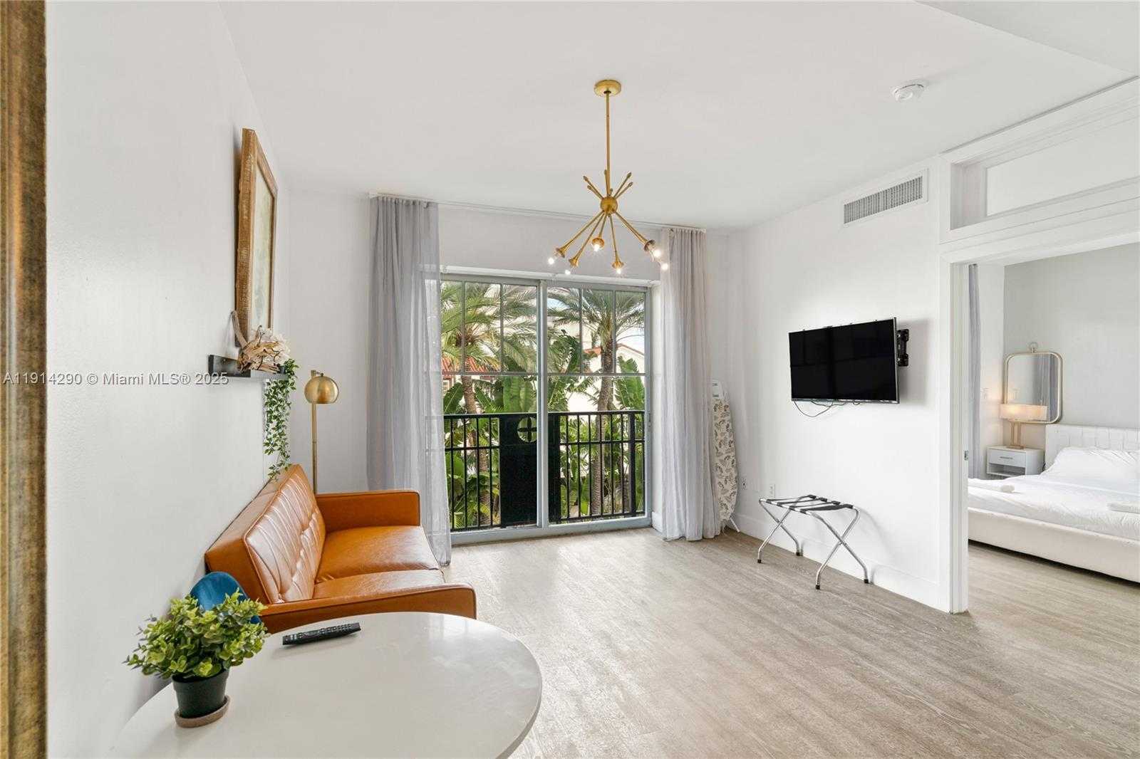 Small Image of 1060 OCEAN DR #D307, Miami Beach Number 22