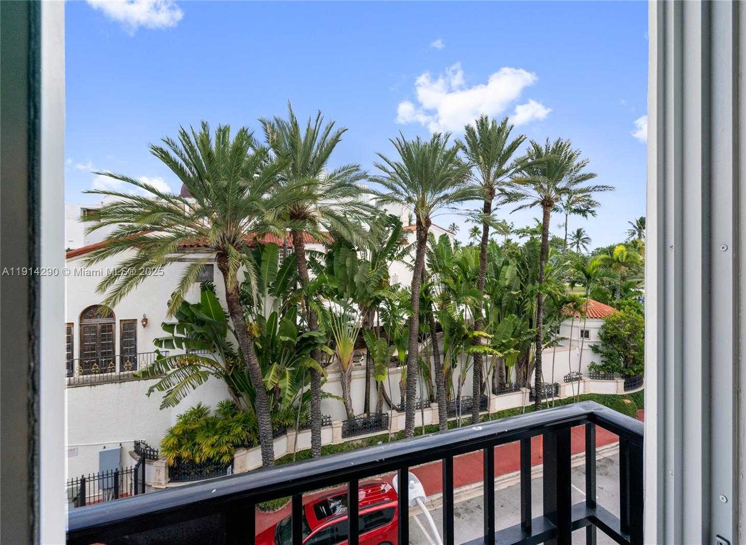 Small Image of 1060 OCEAN DR #D307, Miami Beach Number 29