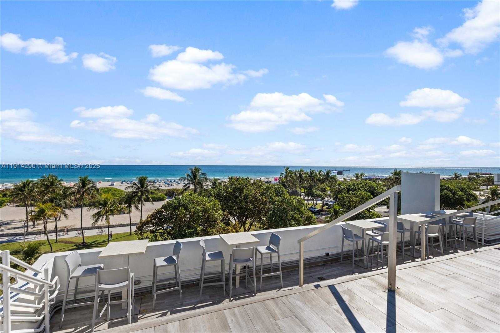 Small Image of 1060 OCEAN DR #D307, Miami Beach Number 37
